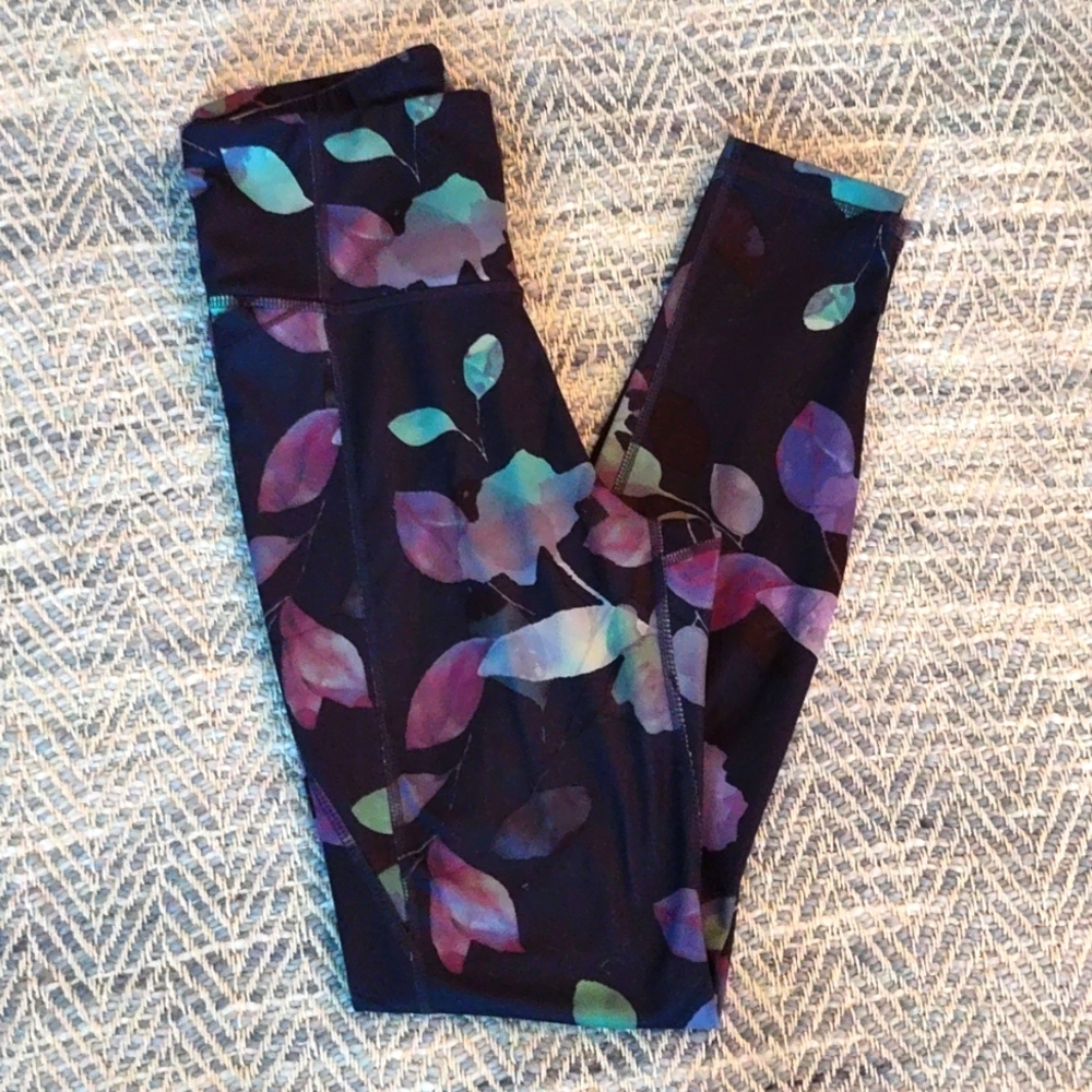 ⏩all in motion⏩ floral workout leggings